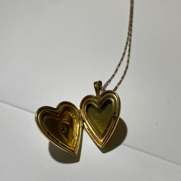 14k GF PPO Christian Locket Necklace Pendant - Picture 3 of 3